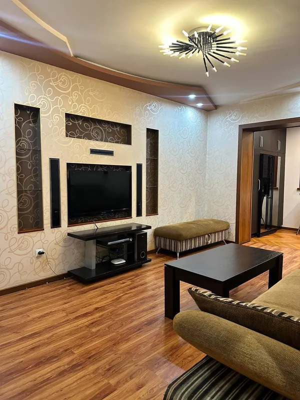 Yunusobod tumanida 60 m²li 2 xonali kvartira sotiladi · ID 7128 1 Yunusobod tumanida 60 m²li 2 xonali kvartira sotiladi · ID 7128 1