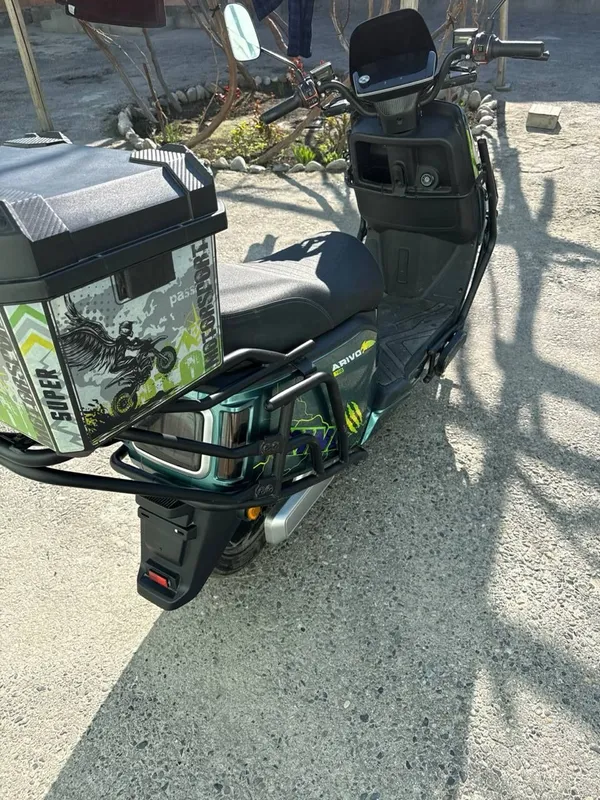 Skuter arivo sotiladi 3