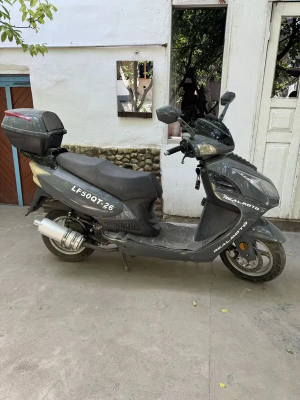 Скутер LF50QT-26 C - Бензин 4 Скутер LF50QT-26 C - Бензин 4