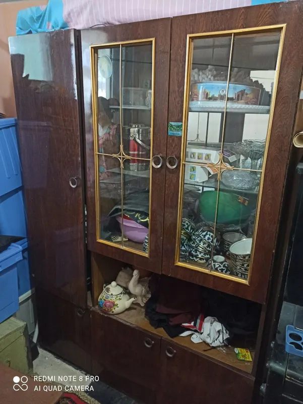 Shkaf uy rozg'or buyumlari uchun