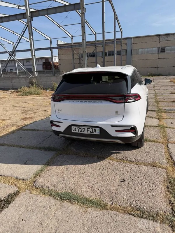 Продается BYD TANG EV 2022 года 3 Продается BYD TANG EV 2022 года 3