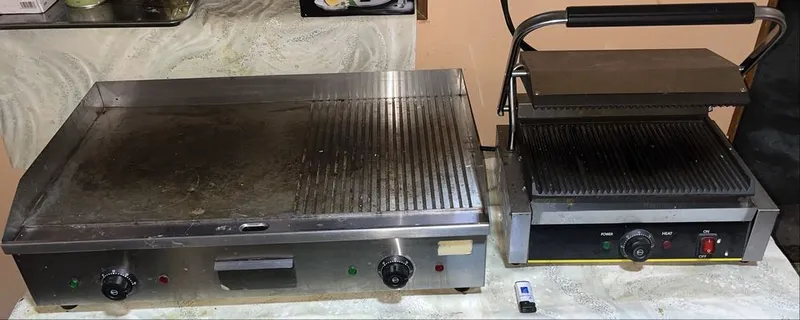 Toster izgara yangi komplekt kelishiladi