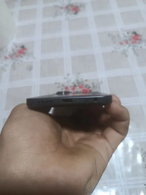 Infinix Hot 60 i — фото 2 Infinix Hot 60 i — фото 2