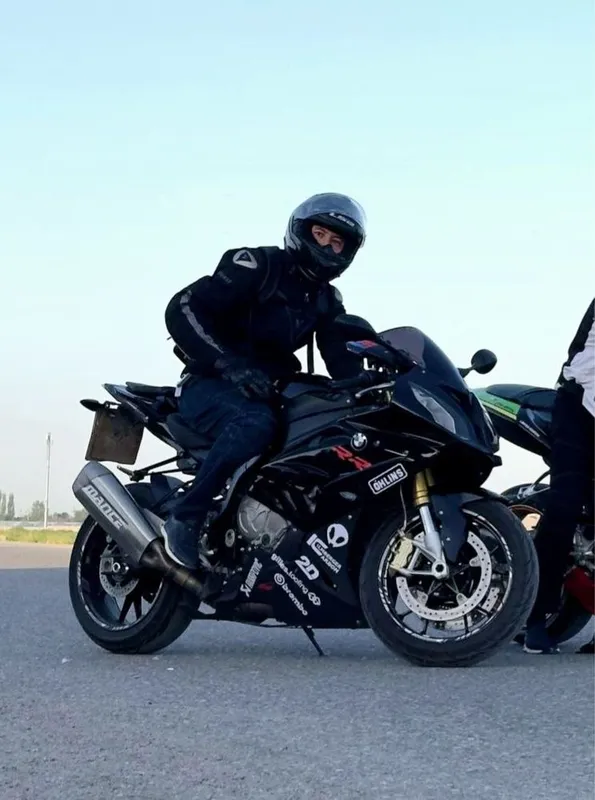 BMW 2015 RR 1000Kub 4 BMW 2015 RR 1000Kub 4