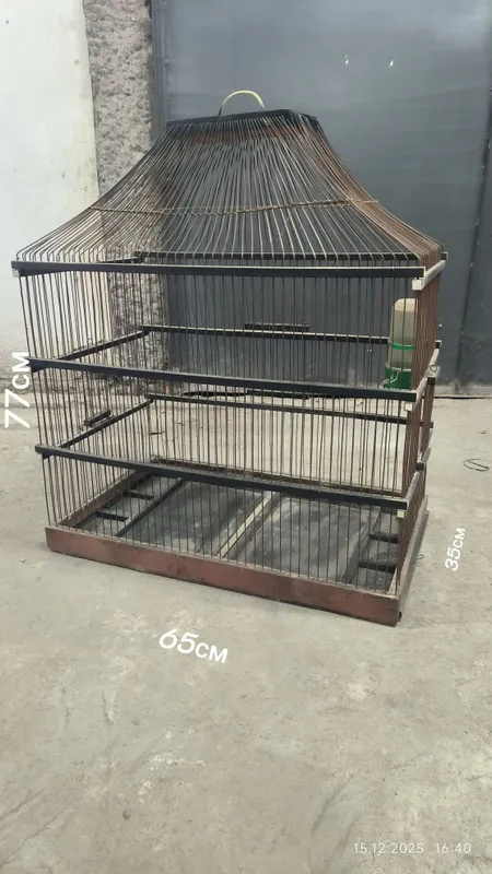 Клетка для птиц.