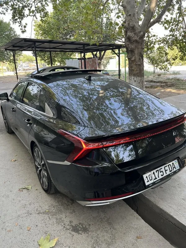 Срочно продаётся KIA K8 10 Срочно продаётся KIA K8 10