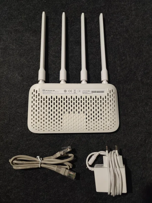 Xiaomi Mi Wi-Fi Router A4 (100 Мбит/с) — фото 4 Xiaomi Mi Wi-Fi Router A4 (100 Мбит/с) — фото 4