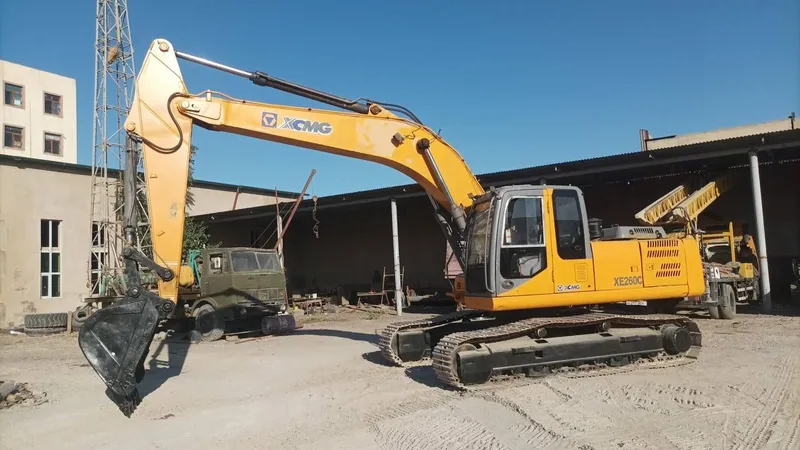 Экскаватор XCMG XE260C 1 Экскаватор XCMG XE260C 1
