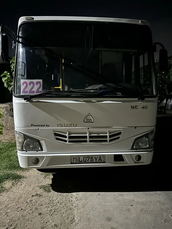 Isuzu avtobus yoʻlovchi tashish uchun 1 Isuzu avtobus yoʻlovchi tashish uchun 1