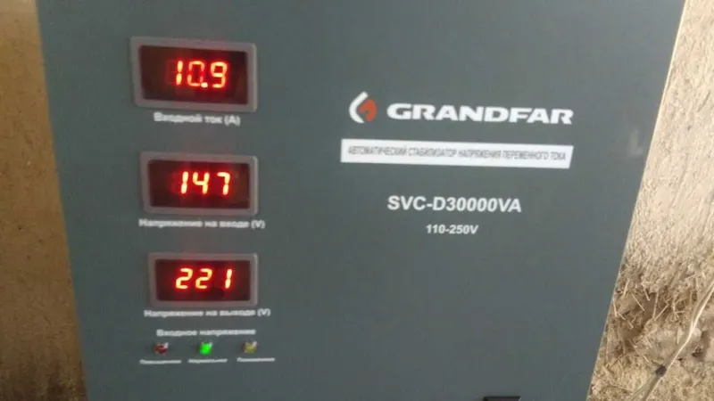 Stabilizator 30kW. Стабилизатор - Grandfar(SVC-D30000VA) 2 Stabilizator 30kW. Стабилизатор - Grandfar(SVC-D30000VA) 2