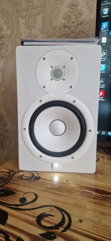 Yamaha hs8w pair 2