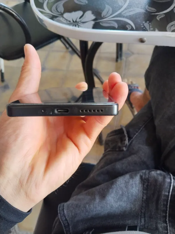 Salom aleykum tilifon sotladi markasi poko m6 pro 3