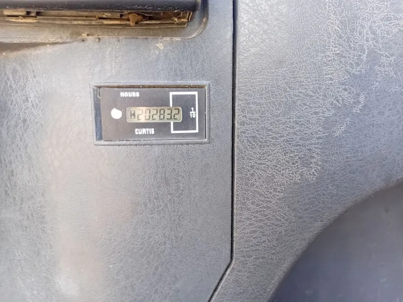 Ekiskavator sotiladi 1 Ekiskavator sotiladi 1