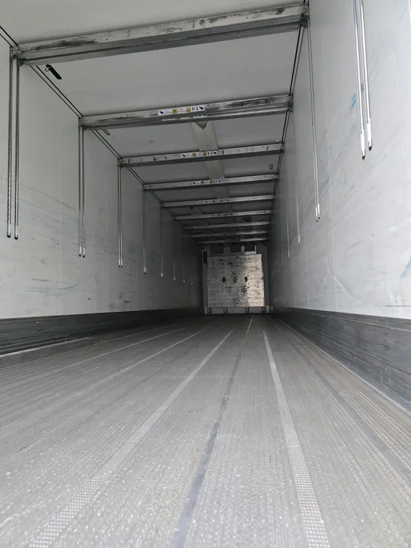 Mercedes Actros 18.45 Evro 6 Мetan евро 6 Мега прицеп Кроне — фото 4