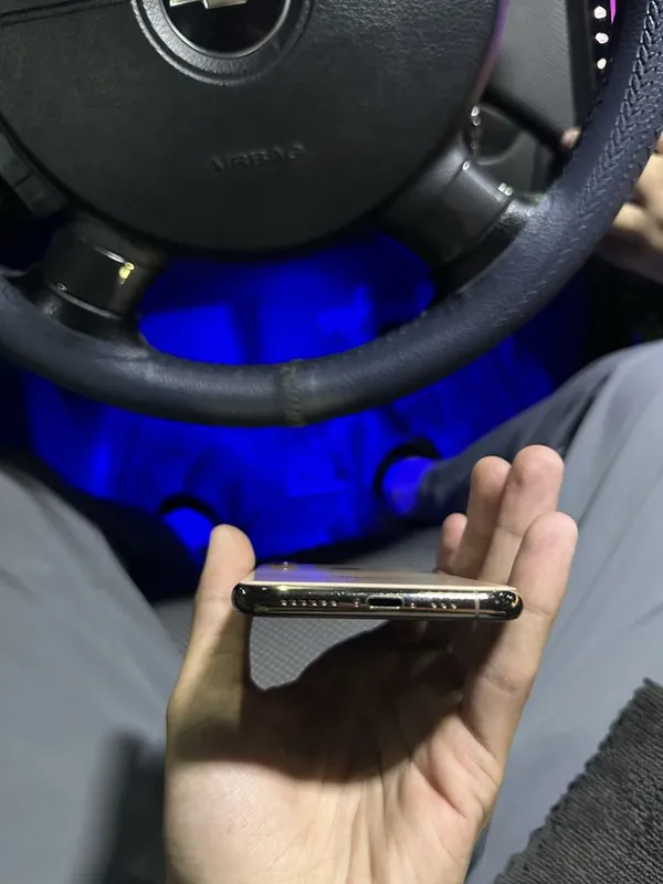 Срочно Iphone Xs Gold LL/A — фото 1