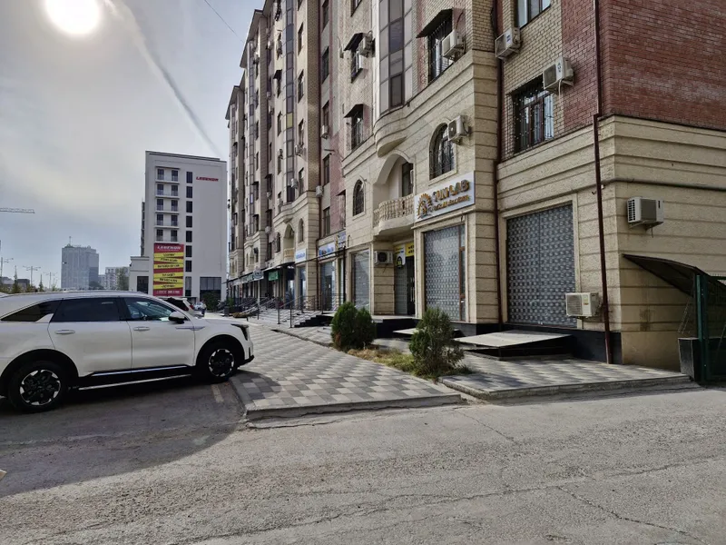 Махтумкули первая линия, нежилое помещение, цоколь 260м², коробка