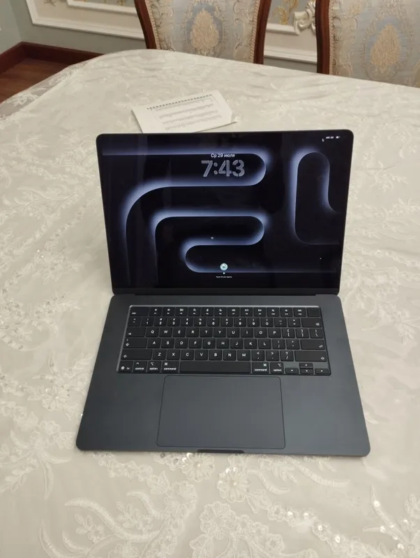 MacBook Air M5 15 inch 16/512 2 MacBook Air M5 15 inch 16/512 2