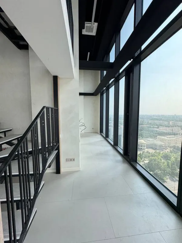 ПРОДАЁТСЯ И СДАЁТСЯ ОФИС в Nest One вид на Парк панорама окна 20-этаж — фото 4