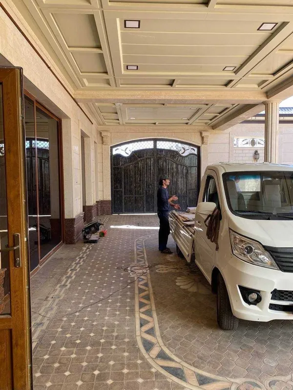 Срочно продается большой угловой дом на Саламатина — фото 1 Срочно продается большой угловой дом на Саламатина — фото 1
