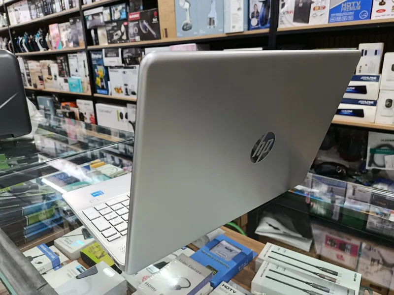 HP Ноутбук 12 авлод — фото 1