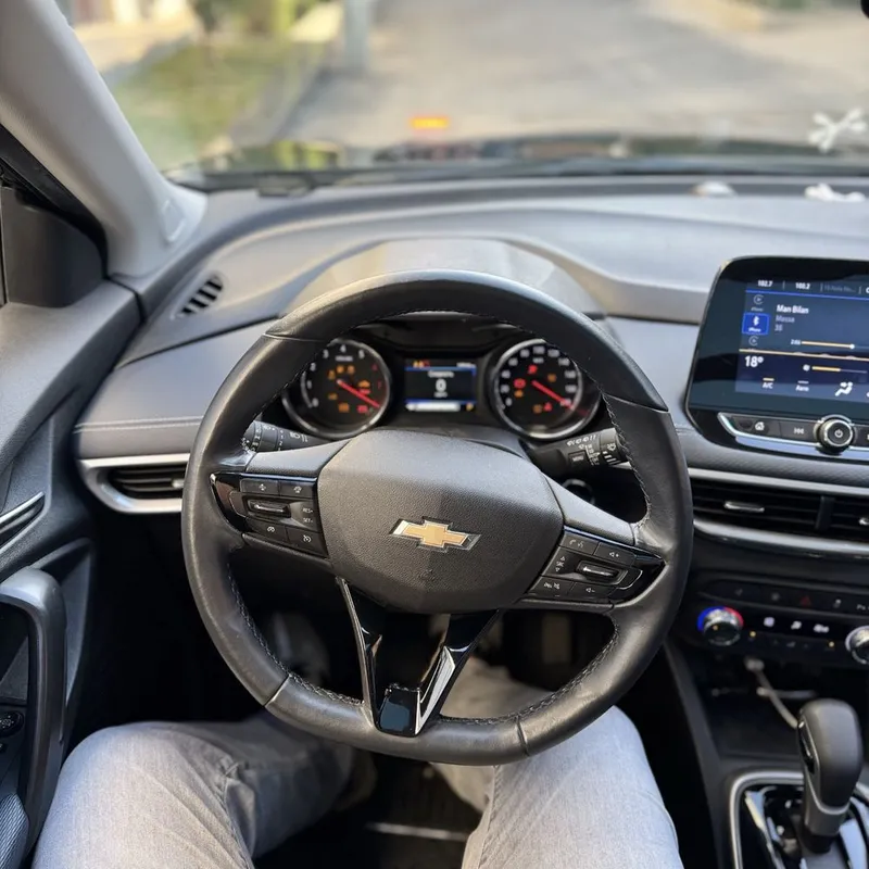Tracker 2025 Premier plus 6 Tracker 2025 Premier plus 6