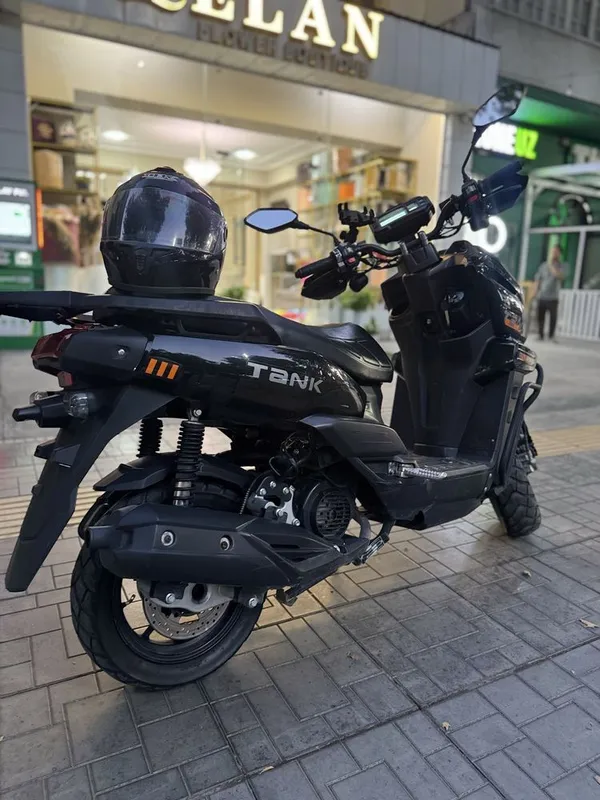 Moto Tank 2 sotladi yoki moto bosa ustiga pul beraman — фото 2