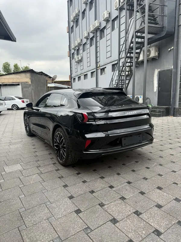 Zeekr 001 You Z Sport 2025 restyle — фото 3