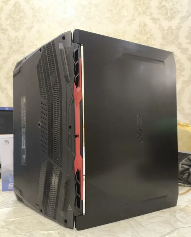 Acer Nitro 5 i7 10750H 1660Ti 6 ГБ 3