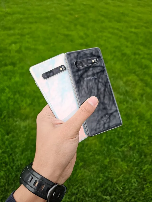 Samsung Galaxy S10 Samsung Galaxy S10