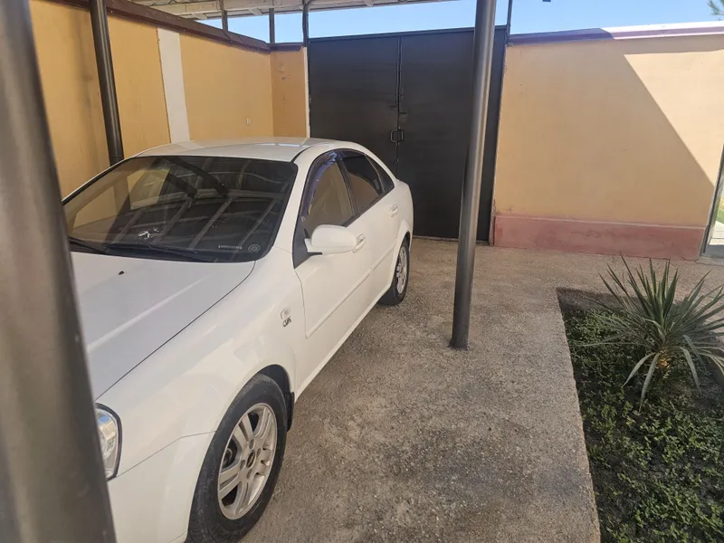 Lasetti 1.8 2013 3 Lasetti 1.8 2013 3