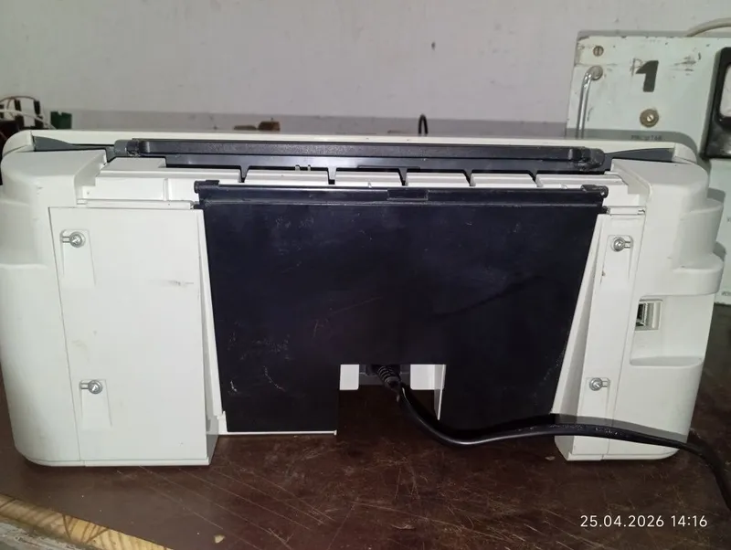 Принтер Canon. Продаётся 4 Принтер Canon. Продаётся 4