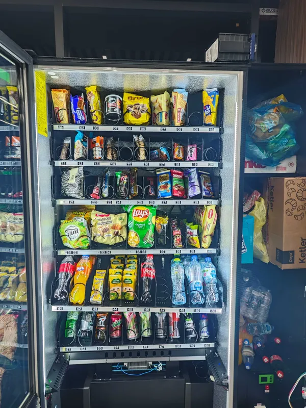 Vending аппарат с электронным экраном — фото 2 Vending аппарат с электронным экраном — фото 2