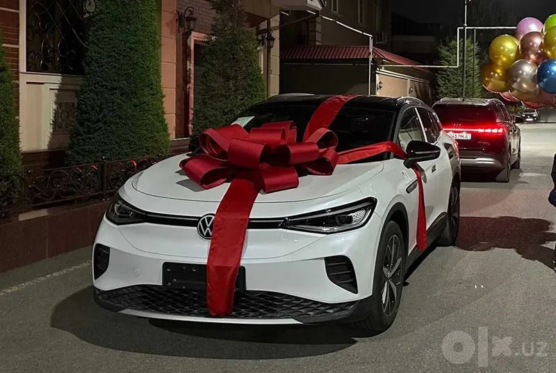 АВТОБАНТИКИ красные и ленты 2 АВТОБАНТИКИ красные и ленты 2