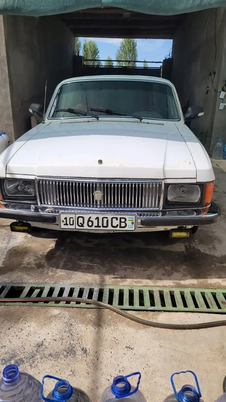 Gaz volga 3102 naxadu yurib turgan 1