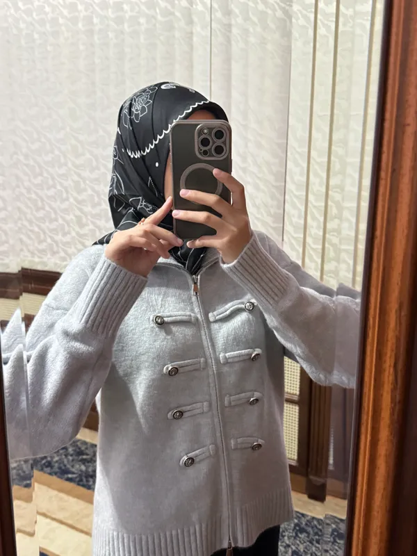 Sviter yengi standart razmerda Sovuq kunla uchun 2