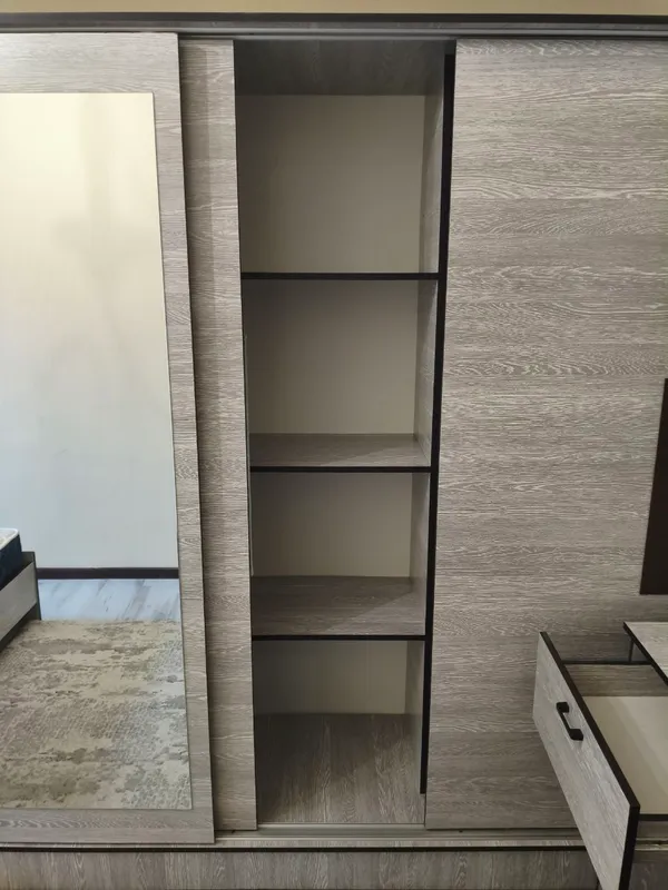 Шкаф купе, тремо, 2 тумбачки. 3