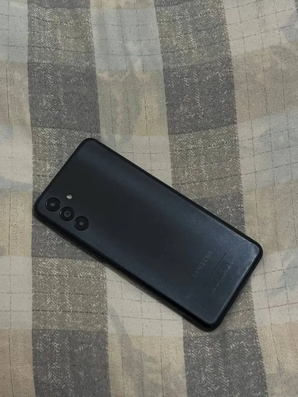Телефон Samsung A04S 3 Телефон Samsung A04S 3