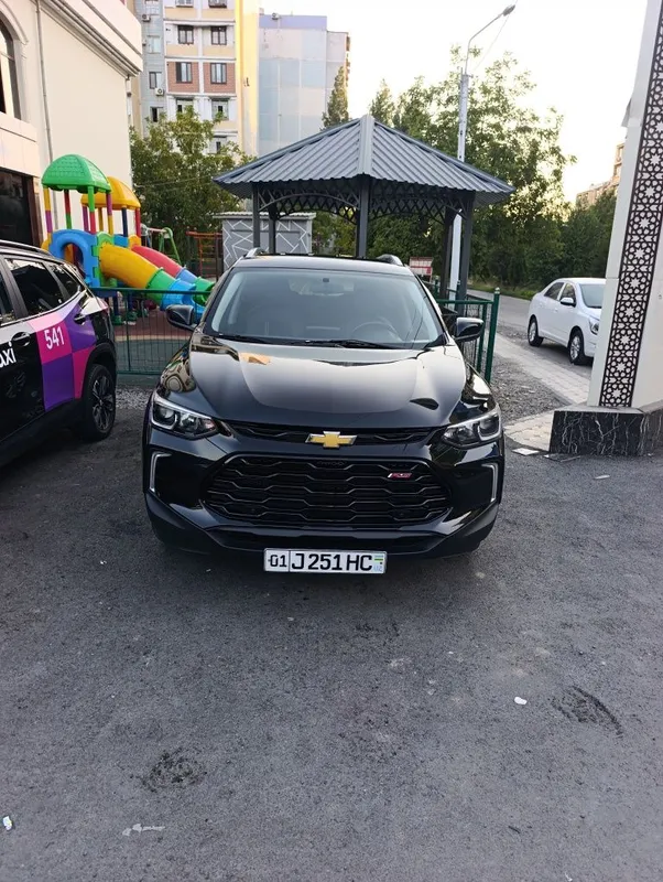 Продам Шевроле трекер 2 LTZ 1