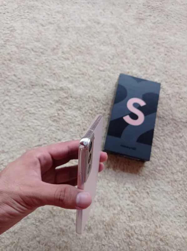 Samsung S22 5G 8/128gb 4