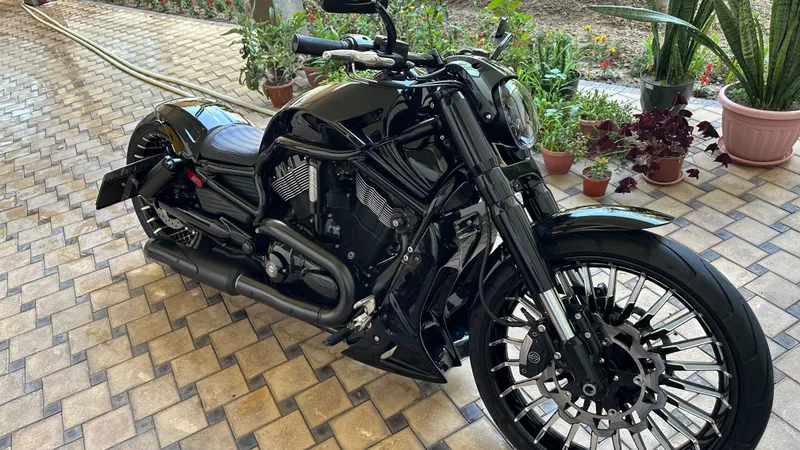 Продаётся Harley Davidson Night Road Custom в отличном состоянии — фото 1