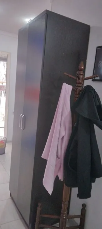 Mebel shkaf sotiladi holati ideal