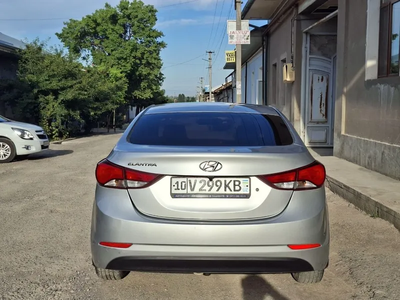 Hyundai Elantra 2016 4 Hyundai Elantra 2016 4