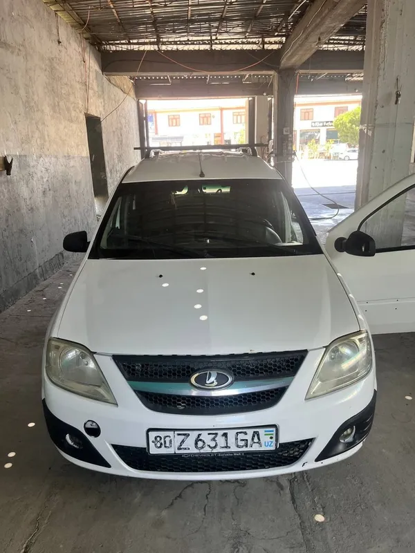 Lada largus reno matur 5 Lada largus reno matur 5