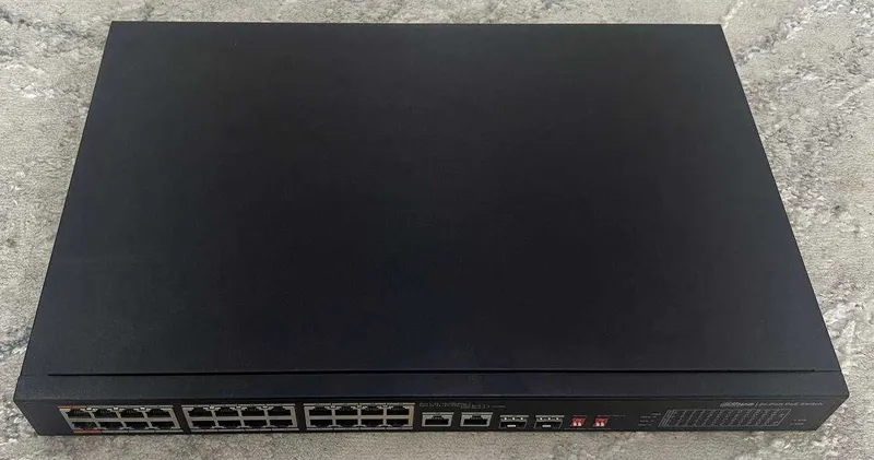 Dahua PFS3226-24ET-240 24 портовый POE свитч + 2 порта rj45 Гигабитные