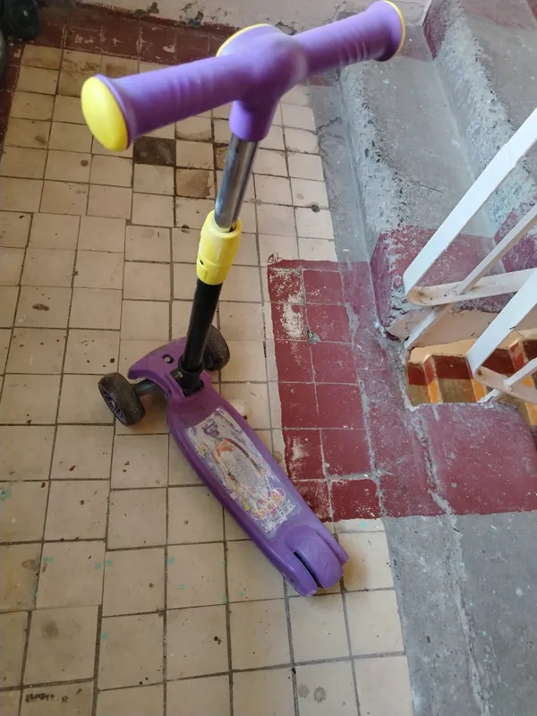 Yaxshi holatdagi samokat narxi 50 ming 1