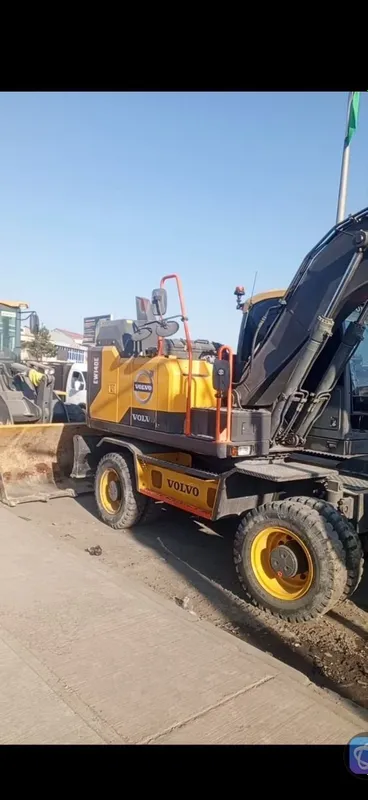 Услуги экскаватора 5