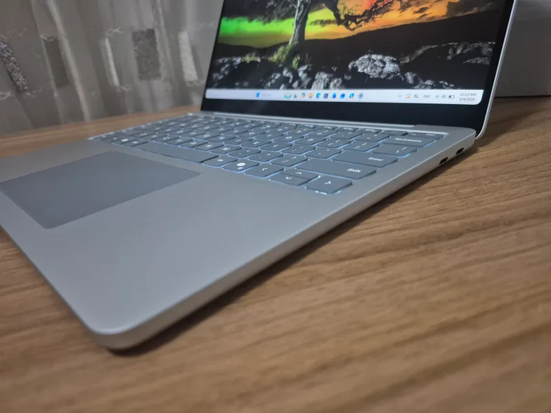 Microsoft Surface Laptop 1st Edition — фото 4