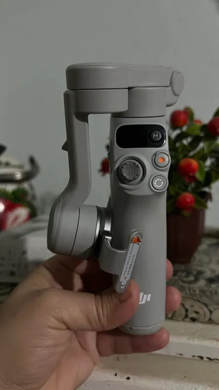 Стабилизатор DJI Osmo 7 для мобильной видеосъёмки 3