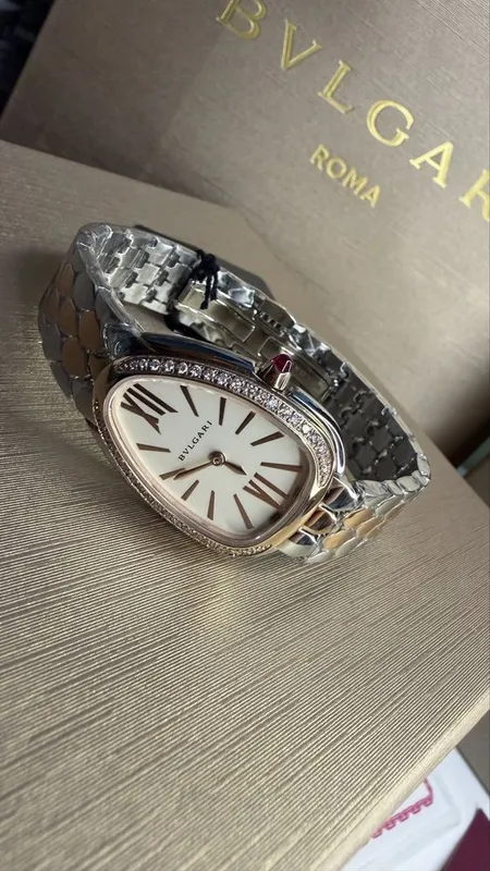 Часы Bvlgari с искусственными бриллиантами 4 Часы Bvlgari с искусственными бриллиантами 4