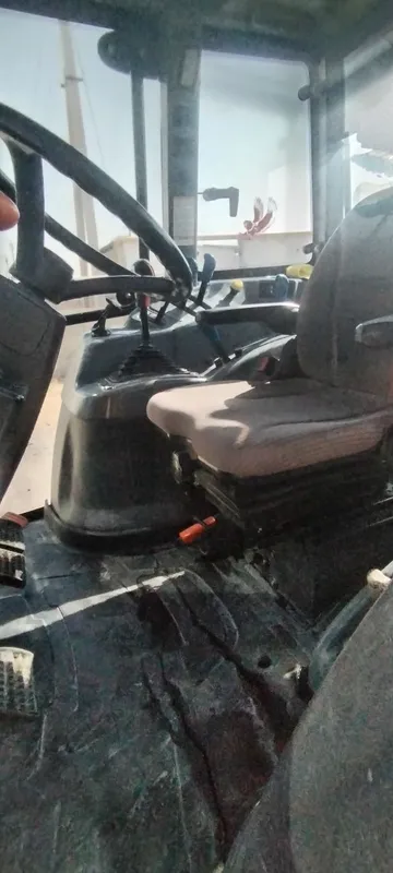 Traktor ttz100 sotiladi 2